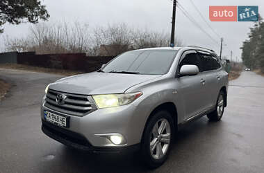 Позашляховик / Кросовер Toyota Highlander 2010 в Києві