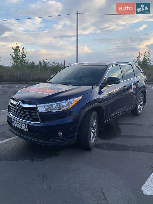 Toyota Highlander 2015