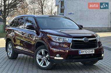 Внедорожник / Кроссовер Toyota Highlander 2015 в Звягеле