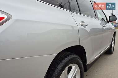 Внедорожник / Кроссовер Toyota Highlander 2010 в Киеве