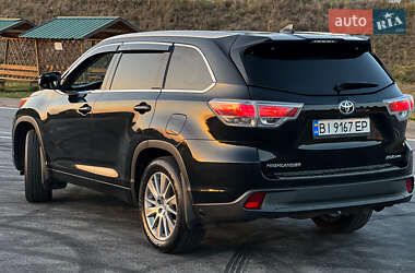 Позашляховик / Кросовер Toyota Highlander 2014 в Полтаві