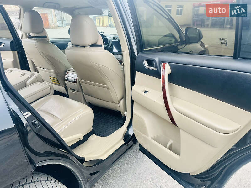 Позашляховик / Кросовер Toyota Highlander 2013 в Іллінцях