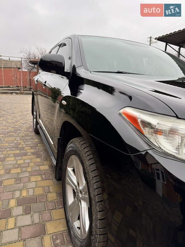Внедорожник / Кроссовер Toyota Highlander 2011 в Ахтырке фото 2 Внедорожник / Кроссовер Toyota Highlander 2011 в Ахтырке