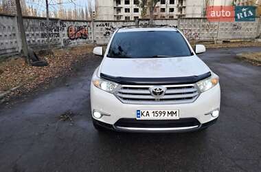 Позашляховик / Кросовер Toyota Highlander 2012 в Києві