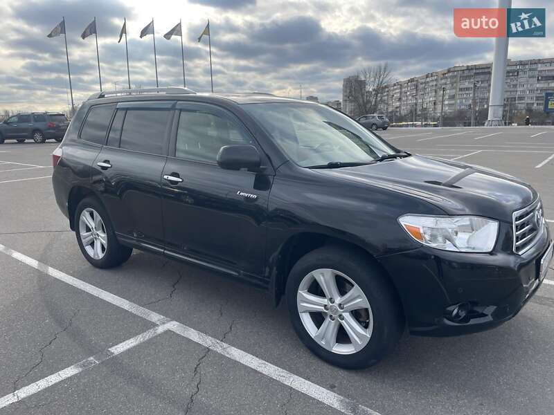 Внедорожник / Кроссовер Toyota Highlander 2008 в 