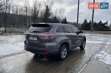 Позашляховик / Кросовер Toyota Highlander 2014 в Кривому Розі