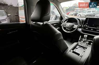 Позашляховик / Кросовер Toyota Highlander 2020 в 