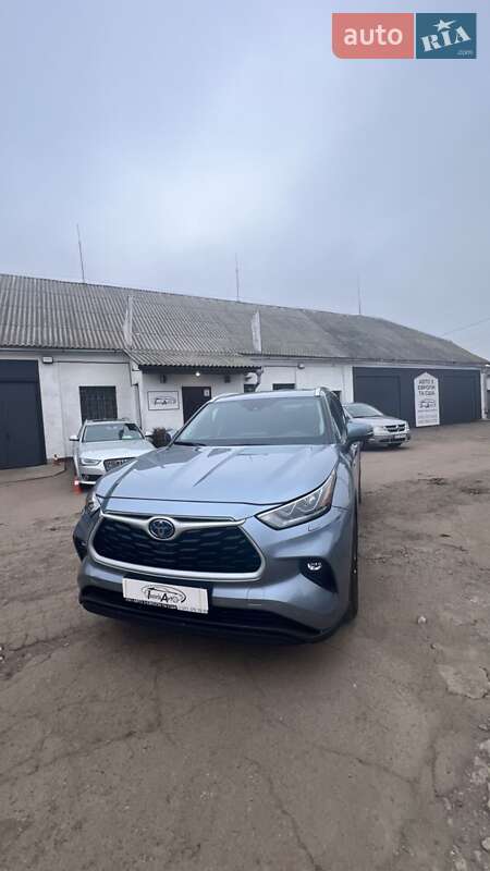 Позашляховик / Кросовер Toyota Highlander 2020 в Чернігові