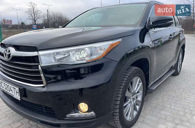 Внедорожник / Кроссовер Toyota Highlander 2014 в Золочеве