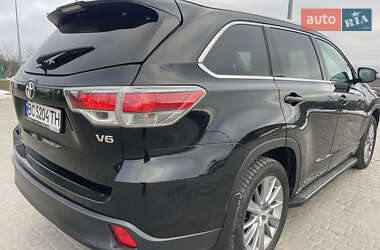 Внедорожник / Кроссовер Toyota Highlander 2014 в Золочеве