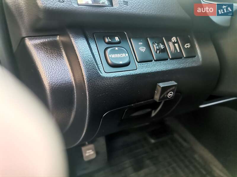 Внедорожник / Кроссовер Toyota Highlander 2012 в Киеве