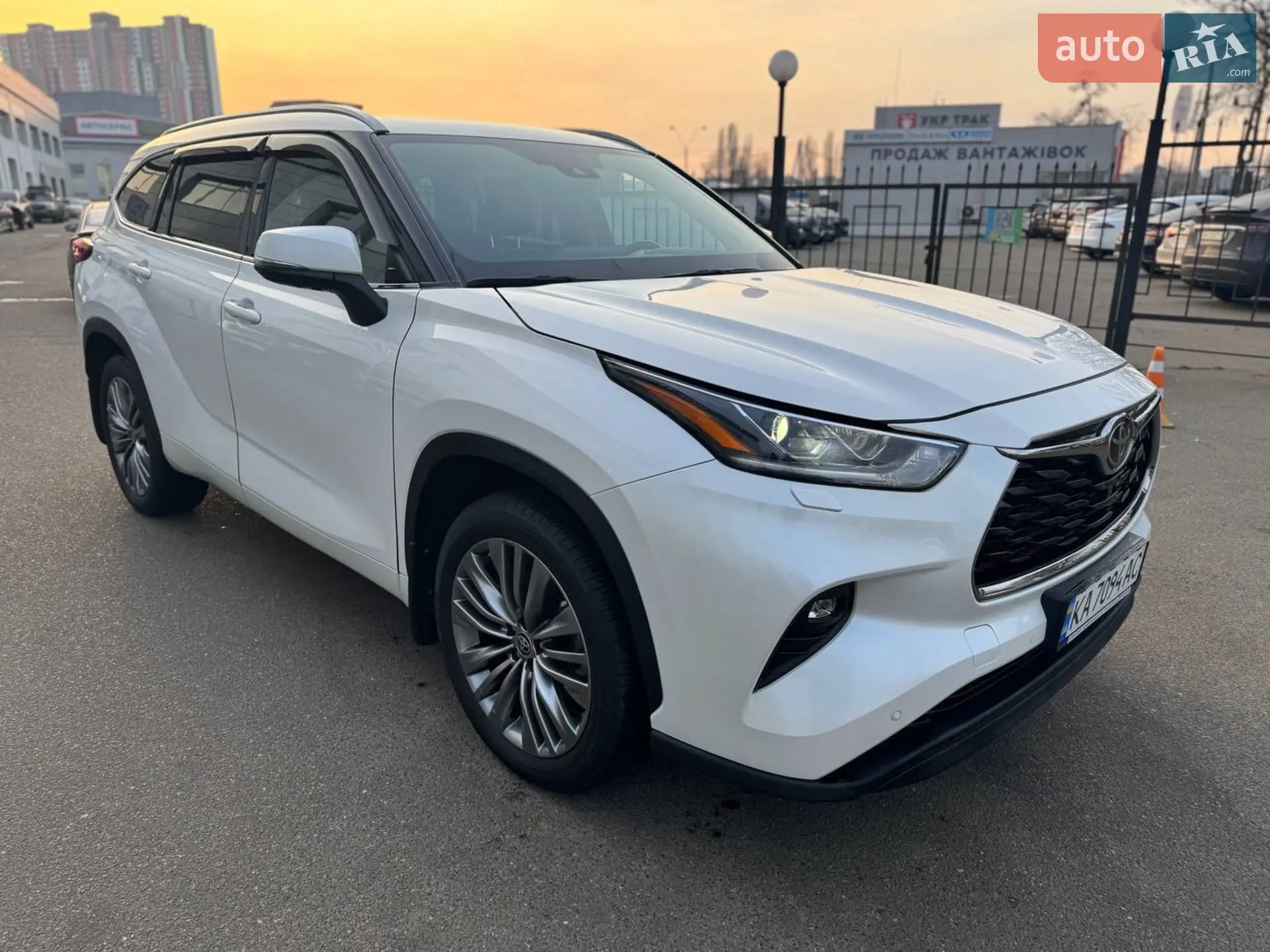 2020 Toyota Highlander - мініатюра 8