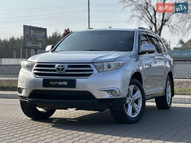 Позашляховик / Кросовер Toyota Highlander 2010 в Києві