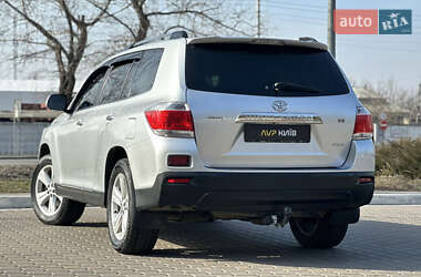 Позашляховик / Кросовер Toyota Highlander 2010 в Києві