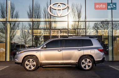 Внедорожник / Кроссовер Toyota Highlander 2013 в Днепре