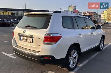 Внедорожник / Кроссовер Toyota Highlander 2012 в Киеве