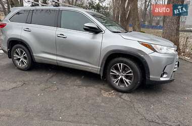 Позашляховик / Кросовер Toyota Highlander 2018 в Києві