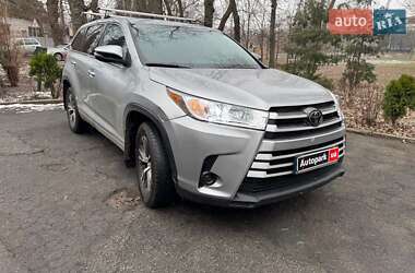 Позашляховик / Кросовер Toyota Highlander 2018 в Києві