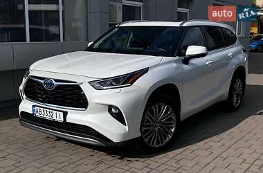 Внедорожник / Кроссовер Toyota Highlander 2023 в Виннице