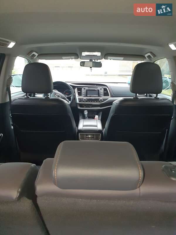 Toyota Highlander 2015