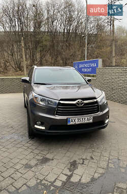 Позашляховик / Кросовер Toyota Highlander 2014 в Харкові