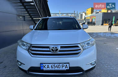 Позашляховик / Кросовер Toyota Highlander 2011 в Волочиську