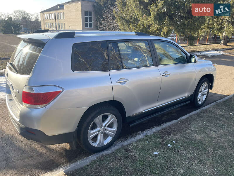 Позашляховик / Кросовер Toyota Highlander 2012 в Бобринці