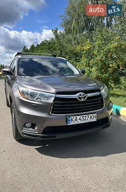 Позашляховик / Кросовер Toyota Highlander 2014 в Києві