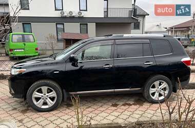 Внедорожник / Кроссовер Toyota Highlander 2013 в Черновцах