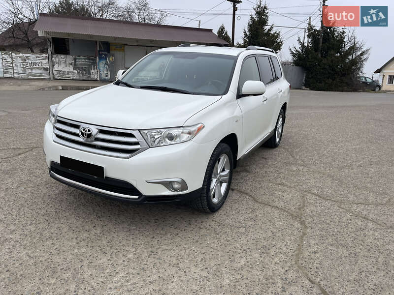 Внедорожник / Кроссовер Toyota Highlander 2012 в Черновцах