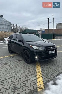 Позашляховик / Кросовер Toyota Highlander 2014 в Ніжині