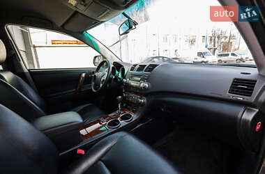 Внедорожник / Кроссовер Toyota Highlander 2011 в Киеве