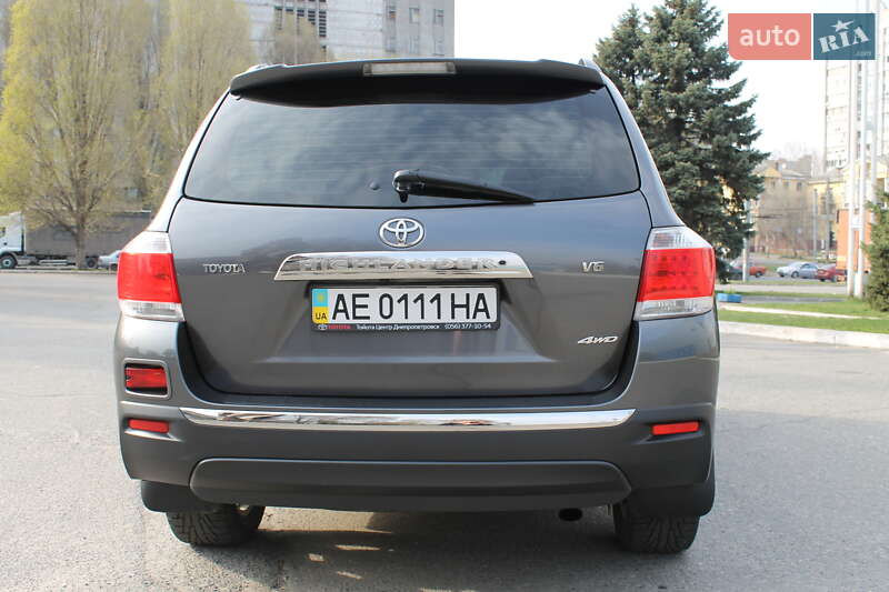 Внедорожник / Кроссовер Toyota Highlander 2011 в Днепре