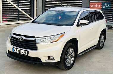 Внедорожник / Кроссовер Toyota Highlander 2014 в Киеве