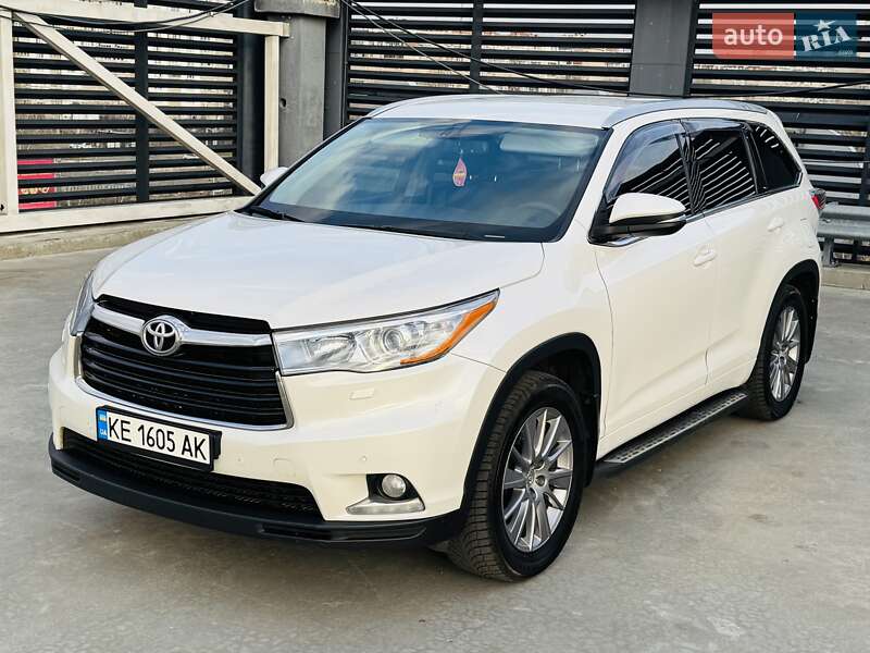 Позашляховик / Кросовер Toyota Highlander 2014 в Києві