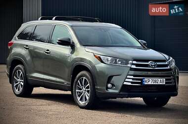 Позашляховик / Кросовер Toyota Highlander 2018 в Запоріжжі