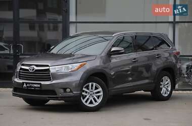 Внедорожник / Кроссовер Toyota Highlander 2016 в Харькове