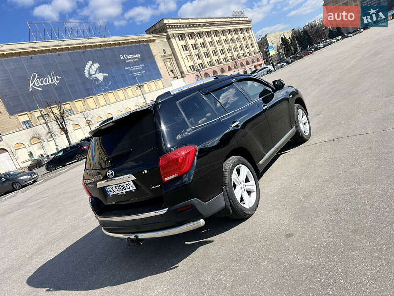 Позашляховик / Кросовер Toyota Highlander 2011 в Харкові