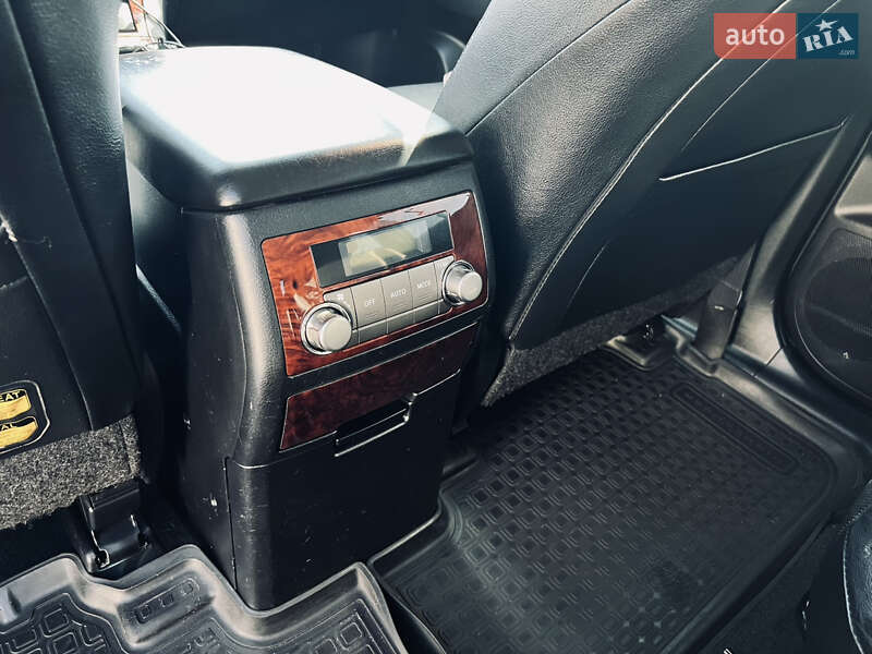 Позашляховик / Кросовер Toyota Highlander 2011 в Харкові