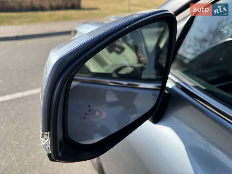 Внедорожник / Кроссовер Toyota Highlander 2023 в Киеве