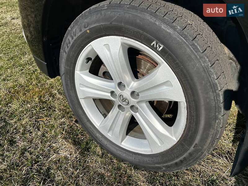 Позашляховик / Кросовер Toyota Highlander 2010 в Павлограді