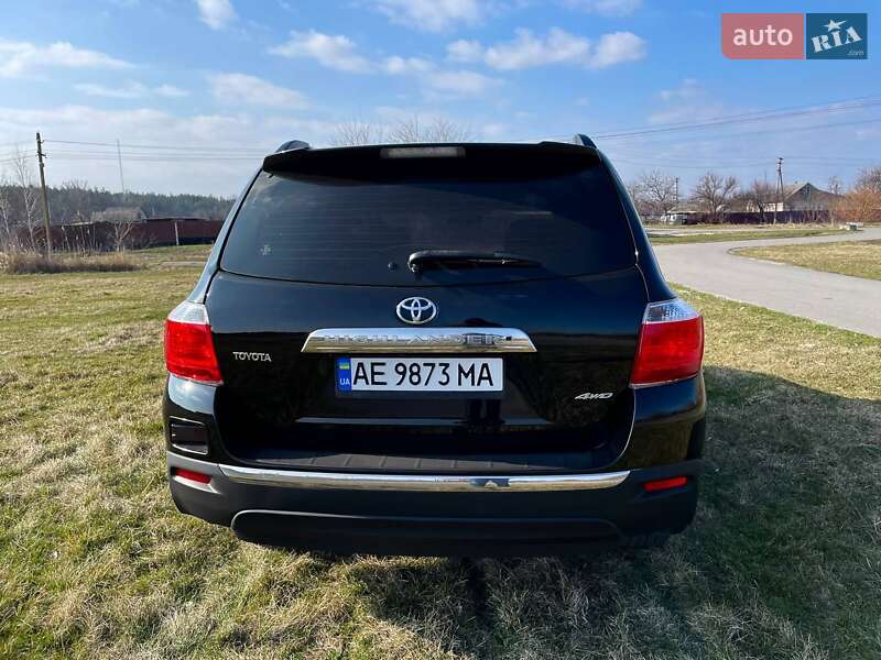 Позашляховик / Кросовер Toyota Highlander 2010 в Павлограді