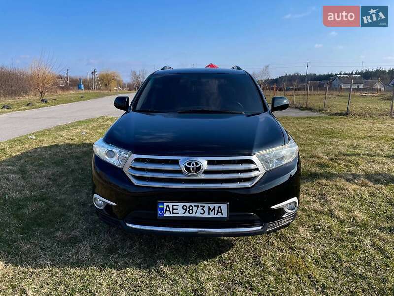 Позашляховик / Кросовер Toyota Highlander 2010 в Павлограді
