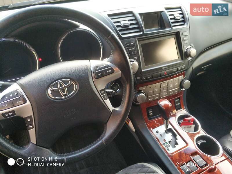 Внедорожник / Кроссовер Toyota Highlander 2013 в Одессе фото 15 Внедорожник / Кроссовер Toyota Highlander 2013 в Одессе