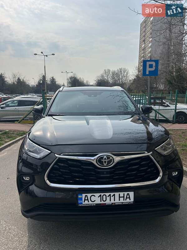 Внедорожник / Кроссовер Toyota Highlander 2020 в Любешове