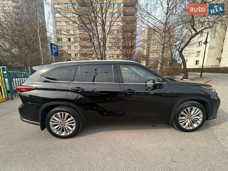 Внедорожник / Кроссовер Toyota Highlander 2020 в Любешове