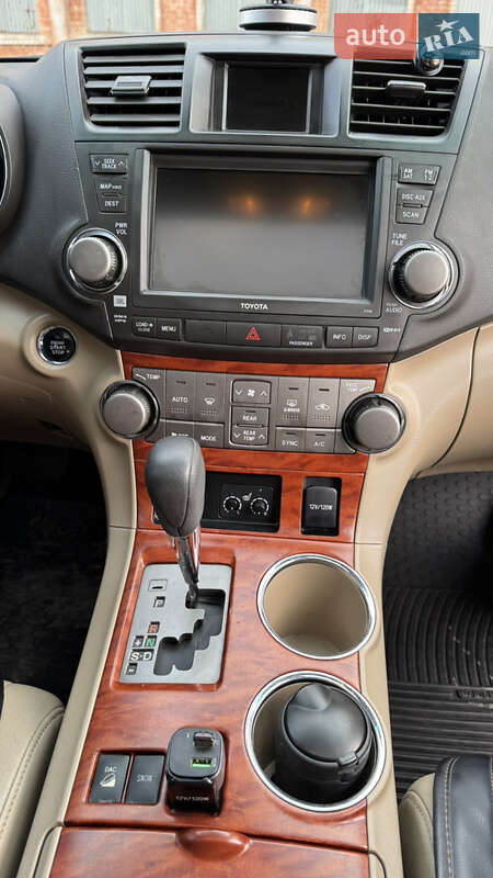 Внедорожник / Кроссовер Toyota Highlander 2008 в Тернополе