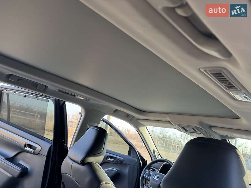 Внедорожник / Кроссовер Toyota Highlander 2020 в Кривом Роге фото 18 Внедорожник / Кроссовер Toyota Highlander 2020 в Кривом Роге
