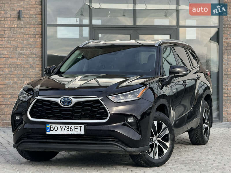 Позашляховик / Кросовер Toyota Highlander 2021 в Тернополі