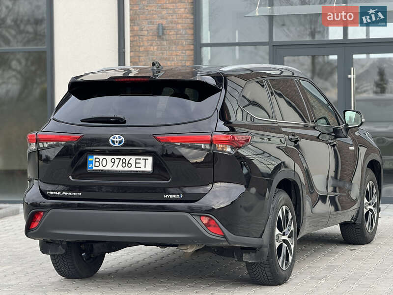 Позашляховик / Кросовер Toyota Highlander 2021 в Тернополі